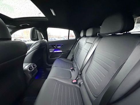 Used 2026 Mercedes-Benz GLC 300 4MATIC image 21