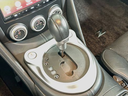 Used 2009 Nissan 370Z Touring w/ Aerodynamics Pkg RWD image 22