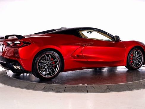Used 2023 Chevrolet Corvette Stingray Premium Conv w/ Z51 Performance Package image 6