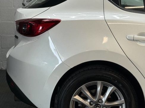 Used 2015 MAZDA MAZDA3 i Touring w/ Technology Package image 7