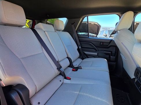 Used 2025 Toyota 4Runner SR5 image 16