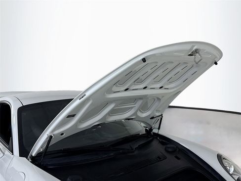 Used 2015 Porsche 911 GT3 image 32