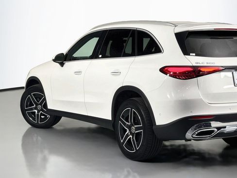 Certified 2026 Mercedes-Benz GLC 300 image 16