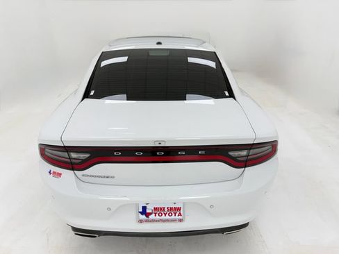 Used 2022 Dodge Charger SXT w/ Leather Interior Group RWD image 39