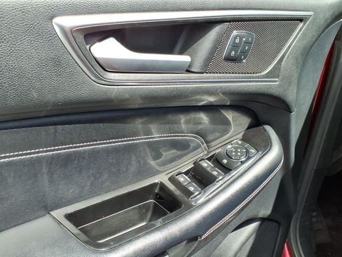 Used 2015 Ford Edge Titanium w/ Equipment Group 301A AWD/4WD image 14