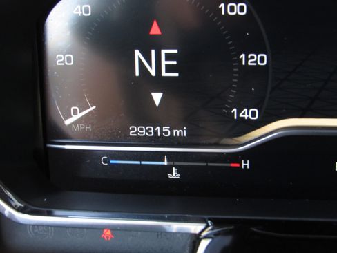 Used 2023 GMC Sierra 1500 SLT w/ SLT Premium Plus Package image 30