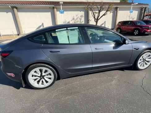 Used 2022 Tesla Model 3 Long Range image 9
