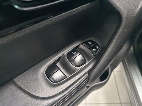 Used 2017 Nissan Rogue Sport SV w/ SV All-Weather Package image 12