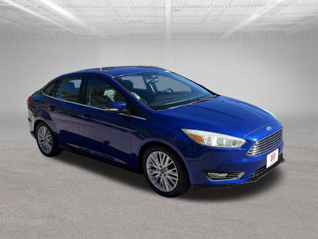 Used 2015 Ford Focus Titanium FWD image 8
