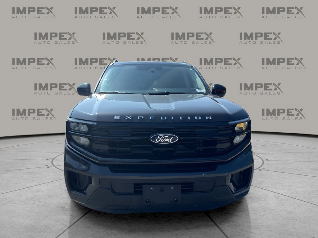 Used 2025 Ford Expedition Max Active RWD image 8