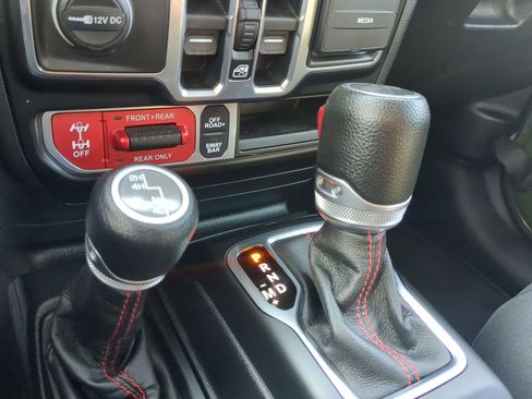 Used 2021 Jeep Wrangler Unlimited Rubicon image 19