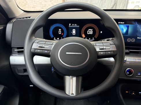 New 2026 Hyundai Kona SE image 15