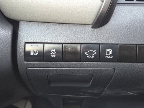 Used 2023 Toyota Camry XSE image 29