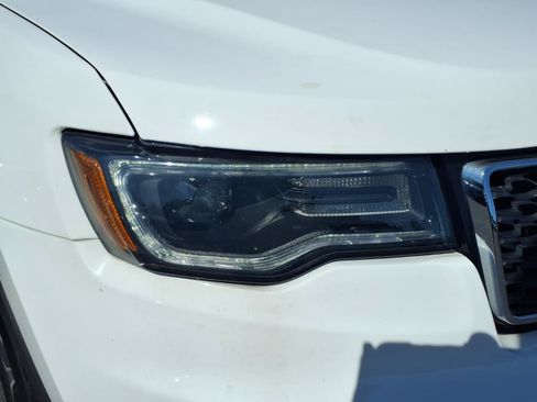 Used 2021 Jeep Grand Cherokee Limited w/ Premium Lighting Group AWD/4WD image 12