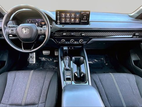 Used 2023 Honda Accord Sport image 8