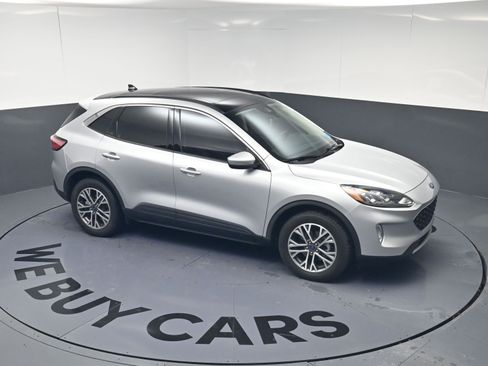 Used 2020 Ford Escape SEL image 23