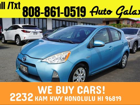Used 2013 Toyota Prius C Three FWD image 1