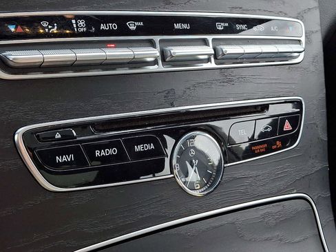 Used 2015 Mercedes-Benz C 300 4MATIC Sedan image 25
