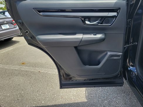 Used 2024 Honda CR-V EX-L image 14
