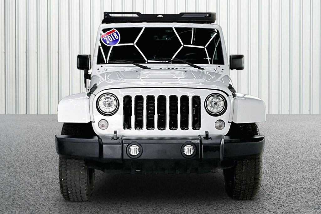 Used 2018 Jeep Wrangler Unlimited Sahara AWD/4WD image 2