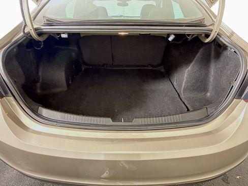 Used 2022 Chevrolet Malibu LT image 35