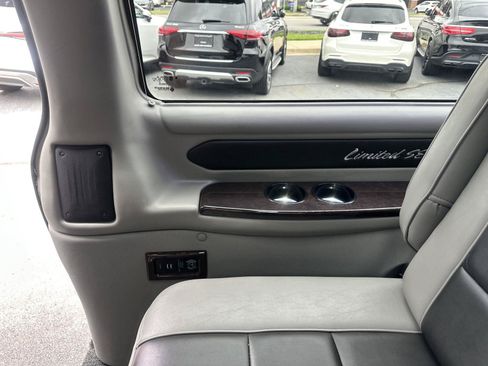Used 2016 GMC Savana 2500 RWD image 31