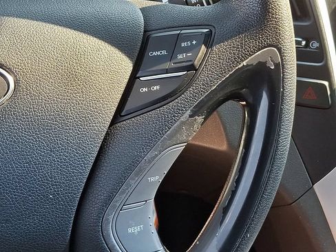 Used 2011 Hyundai Sonata GLS FWD image 30