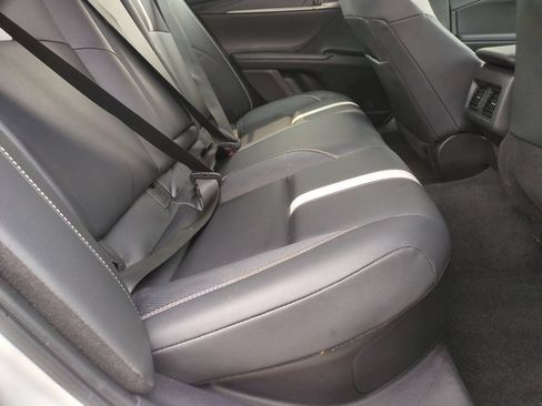 Used 2025 Toyota Camry SE FWD image 15