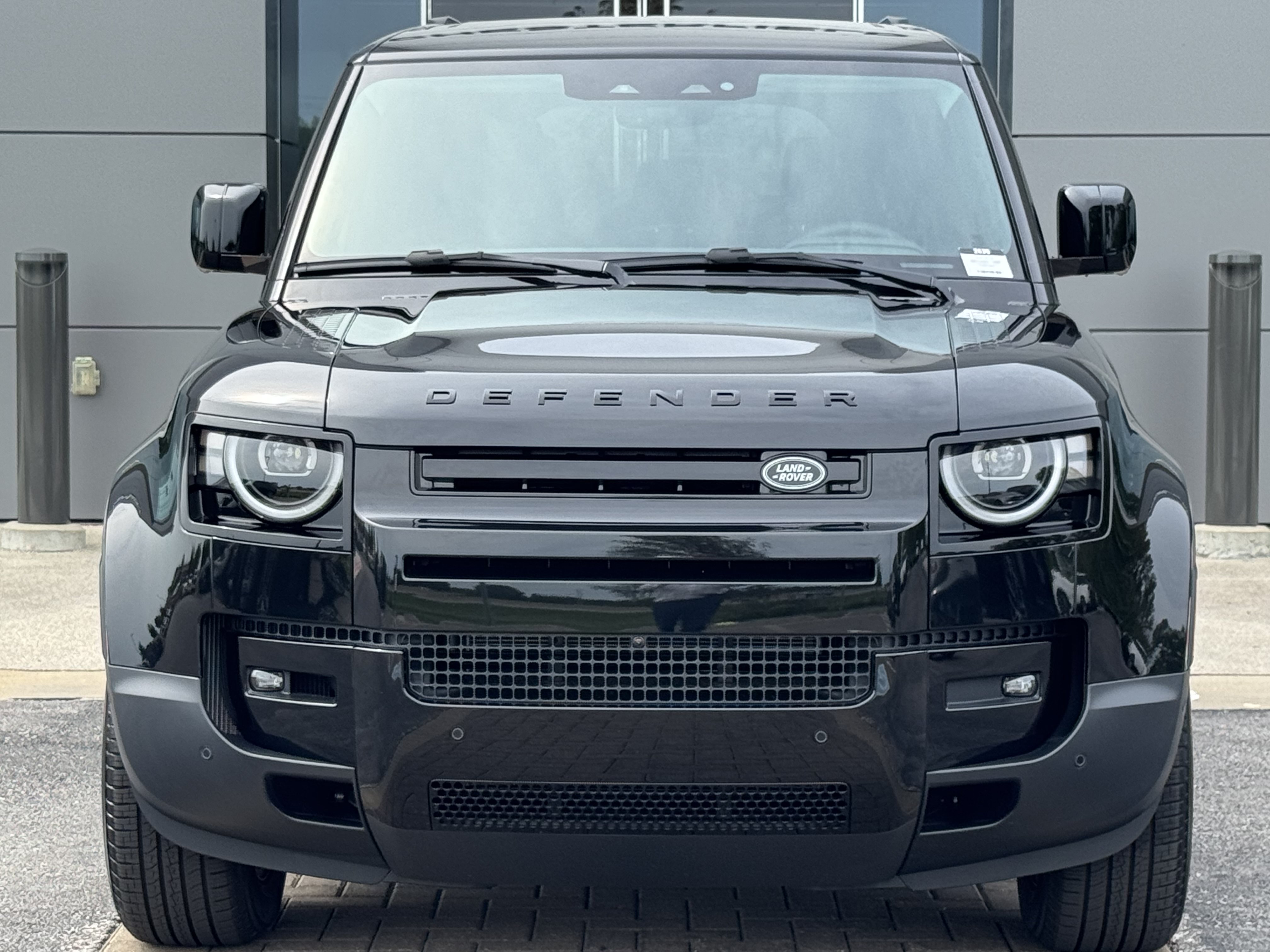 New 2026 Land Rover Defender 110 S AWD/4WD image 8