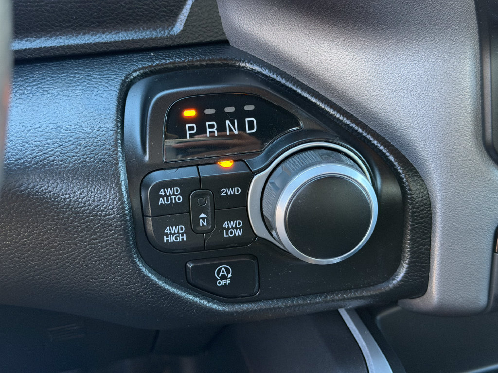 Used 2023 RAM 1500 Big Horn AWD/4WD image 32