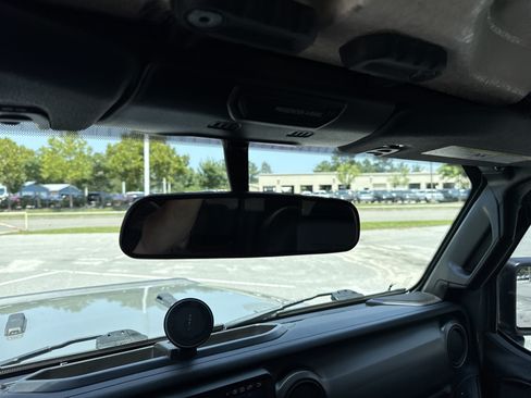 Used 2021 Jeep Gladiator Sport AWD/4WD image 28