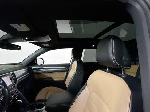 Used 2022 Volkswagen Atlas Cross Sport SEL Premium R-Line image 23