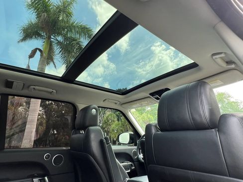 Used 2013 Land Rover Range Rover HSE AWD/4WD image 38