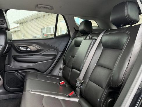 Used 2024 GMC Terrain SLT AWD/4WD image 11