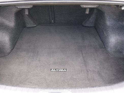 Used 2025 Nissan Altima 2.5 SV AWD/4WD image 6