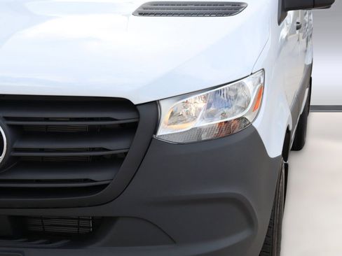 New 2025 Mercedes-Benz Sprinter 2500 image 11