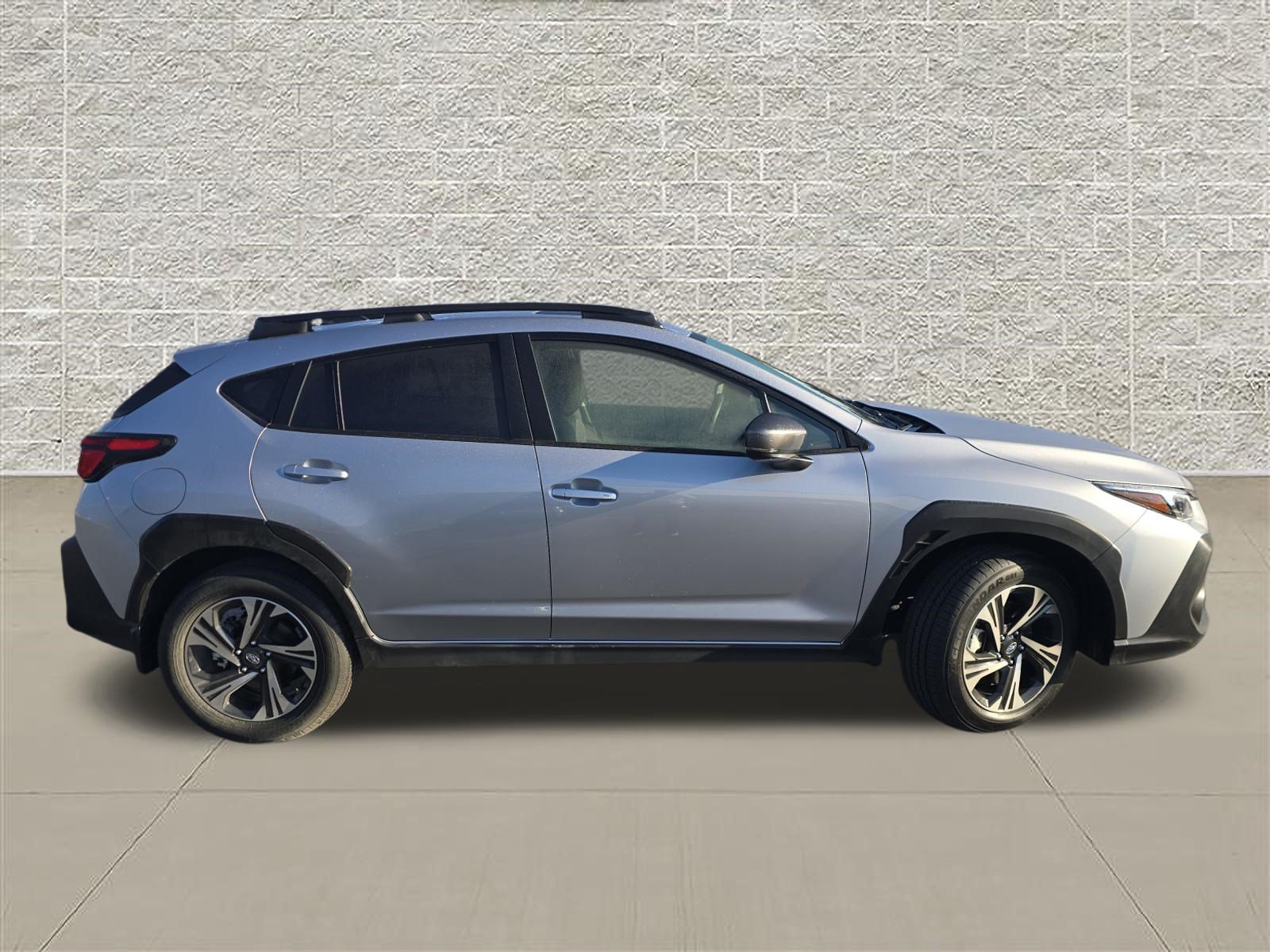 Used 2024 Subaru Crosstrek 2.0i Premium AWD/4WD image 8