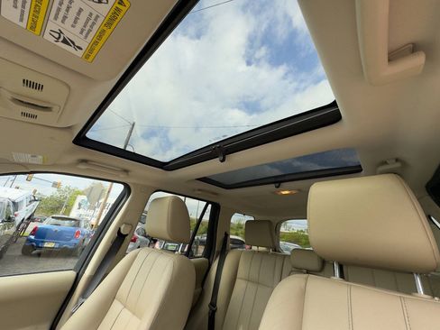 Used 2013 Land Rover LR2 HSE AWD/4WD image 21