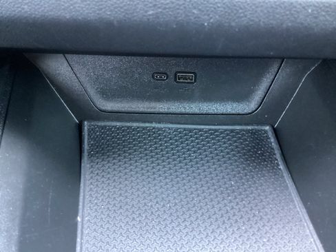 Used 2025 Chevrolet Equinox LT w/ Convenience Package II FWD image 22