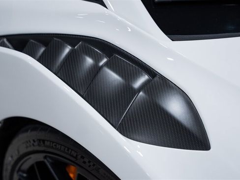Used 2022 Lamborghini Huracan STO RWD image 65