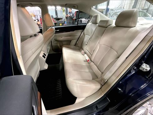 Used 2013 Subaru Legacy 2.5i Limited image 20