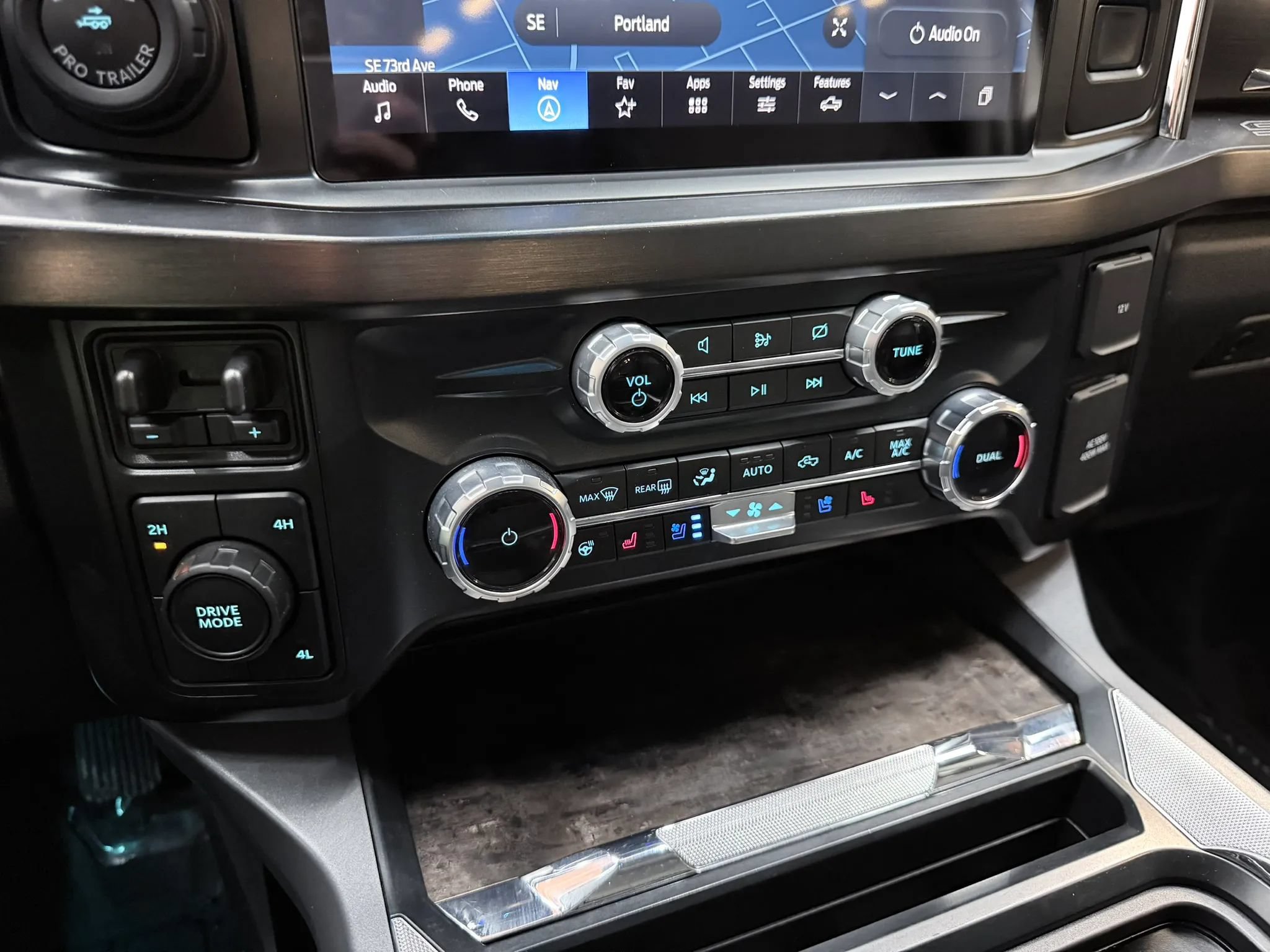 Used 2023 Ford F250 Lariat w/ Lariat Ultimate Package AWD/4WD image 20