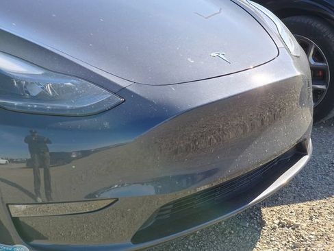 Used 2024 Tesla Model Y Long Range AWD/4WD image 5