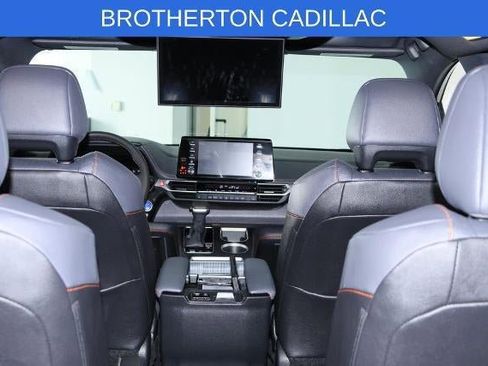 Used 2024 Toyota Sienna XSE w/ XSE Plus Package image 32