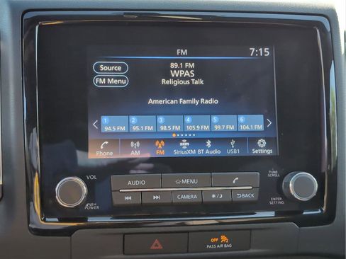 Used 2023 Nissan Frontier SV w/ SV Convenience Package image 17