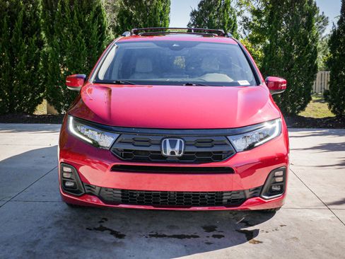 Used 2025 Honda Odyssey EX-L image 3