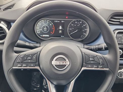 New 2025 Nissan Versa SV image 15