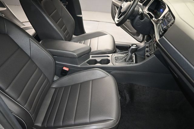 Used 2024 Volkswagen Jetta SE FWD image 21