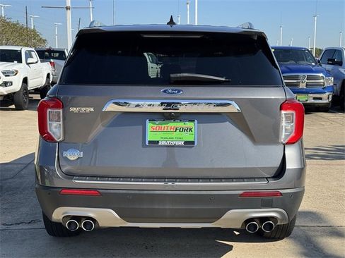 Used 2022 Ford Explorer King Ranch image 5