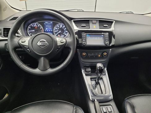Used 2016 Nissan Sentra SR w/ SR Premium Package FWD image 22